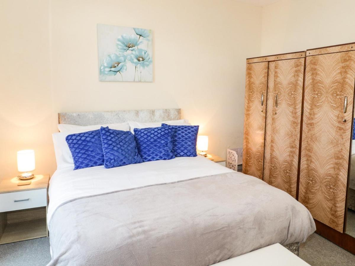 Llys Madoc, Basement Apartment Penmaenmawr ภายนอก รูปภาพ