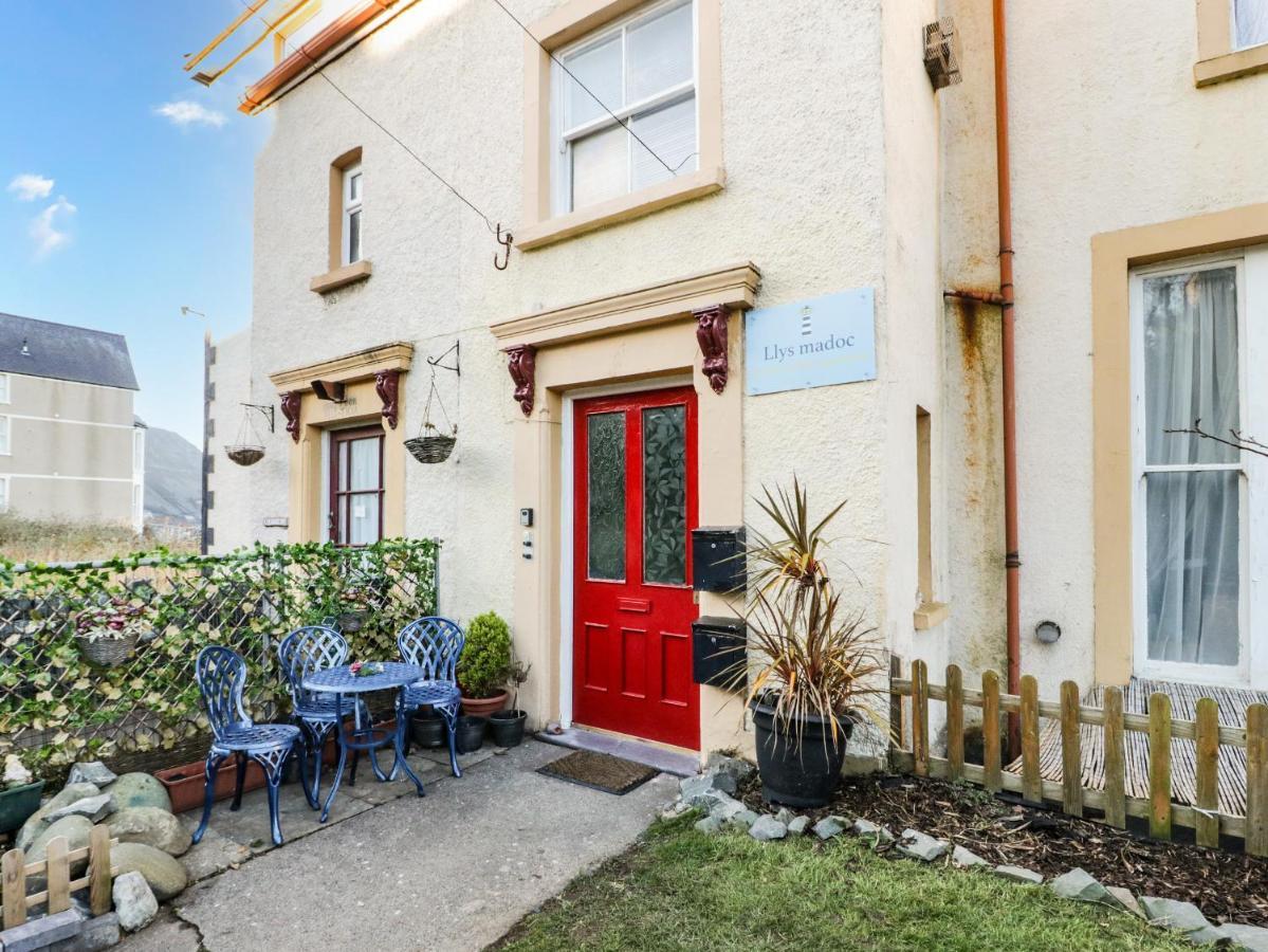 Llys Madoc, Basement Apartment Penmaenmawr ภายนอก รูปภาพ